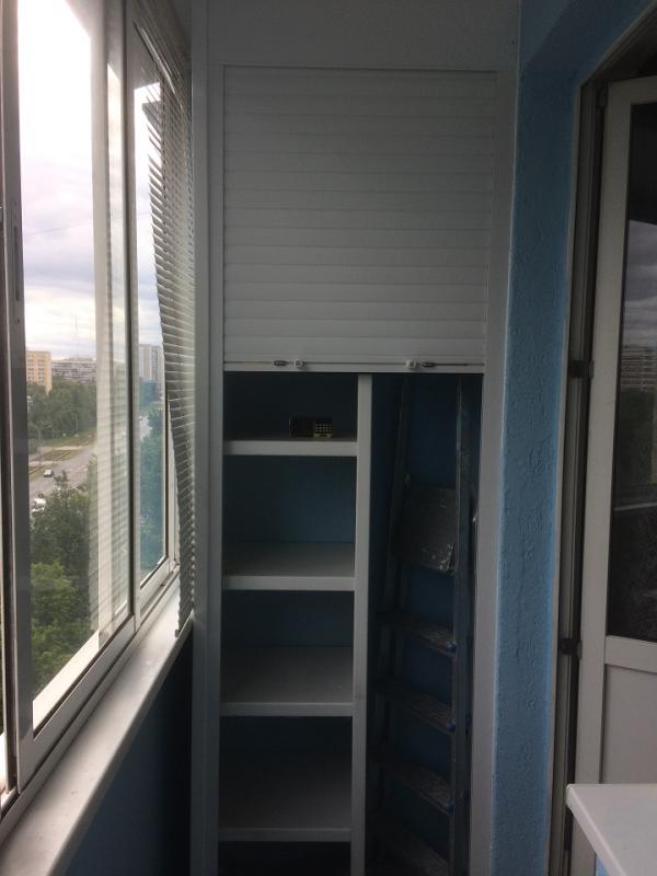 Шкаф с рольставнями на балкон  72